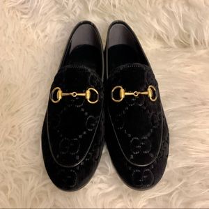 Gucci Jordaan Black Velvet Loafers 35.5